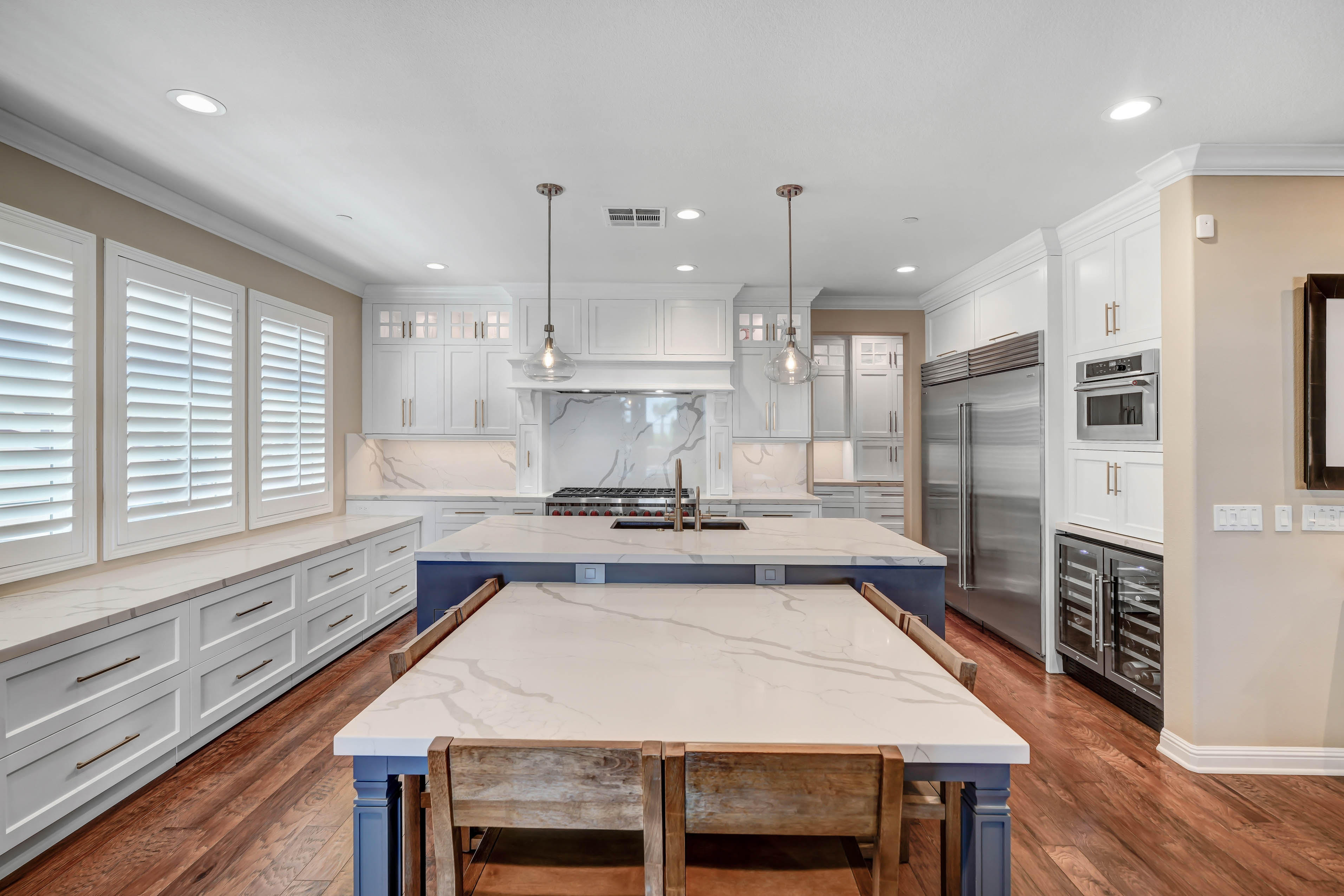 Quartz Kitchen Countertops and Backsplash – Upland, CA
